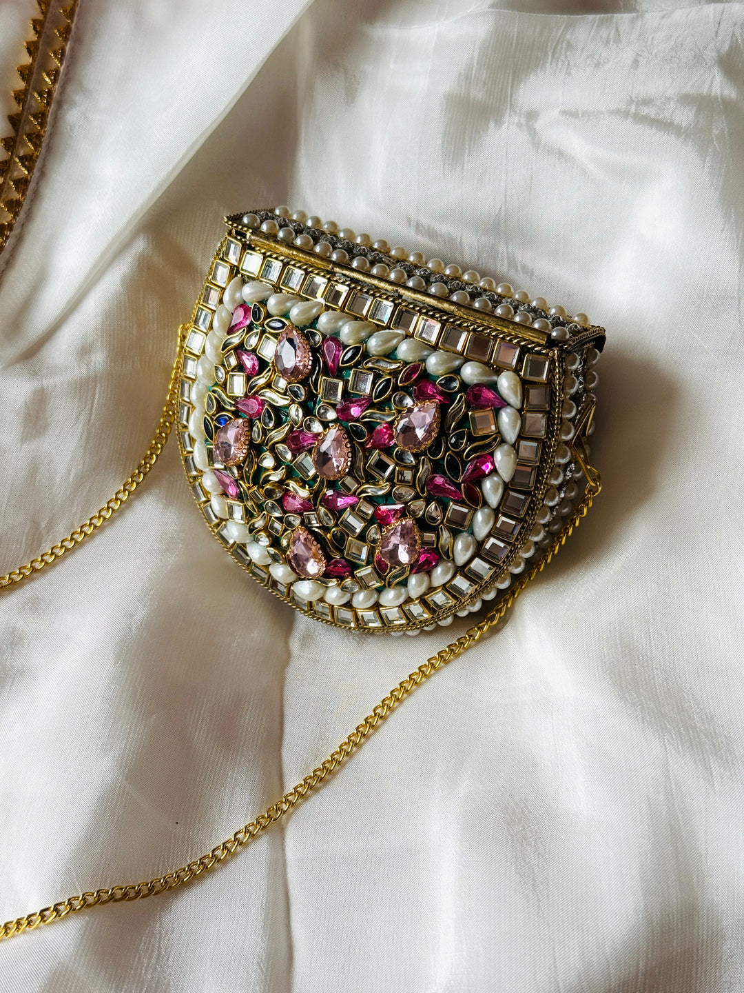 KUNDAN CLUTCH HOORAIN