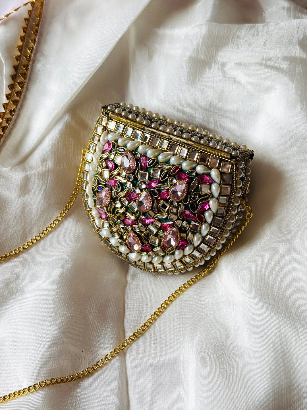 KUNDAN CLUTCH HOORAIN
