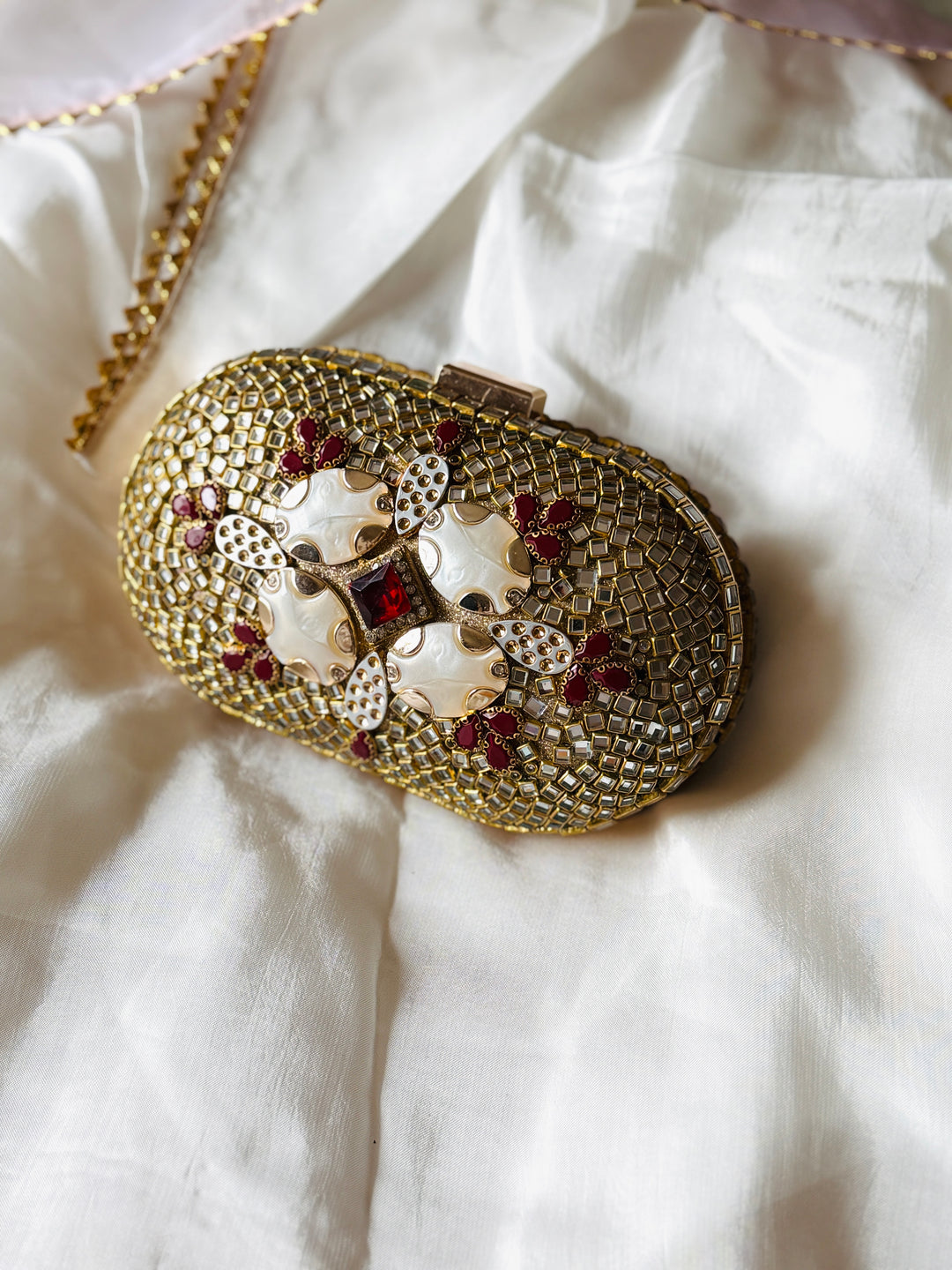 KUNDAN CLUTCH REEM