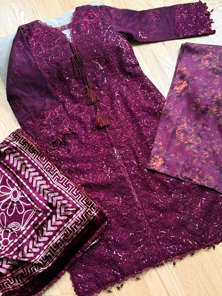 EMBROIDERED LINEN SUIT WITH PALACHI DUPATTA PLSF09