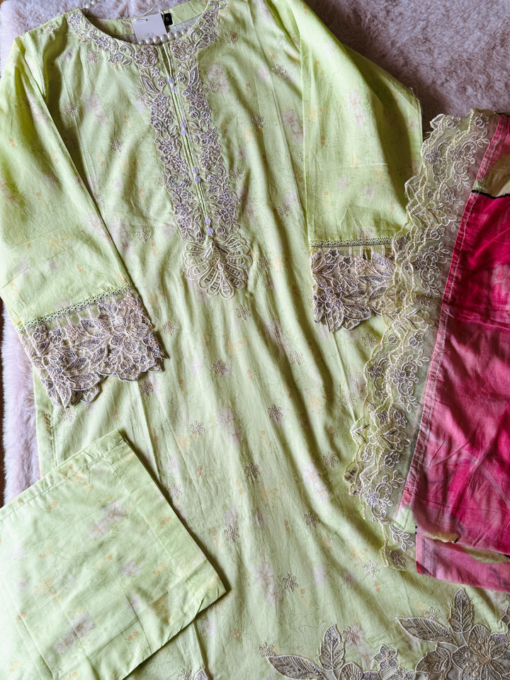 EMBROIDERED CASUAL WEAR LAWN 3-PC SUITS CWSF10