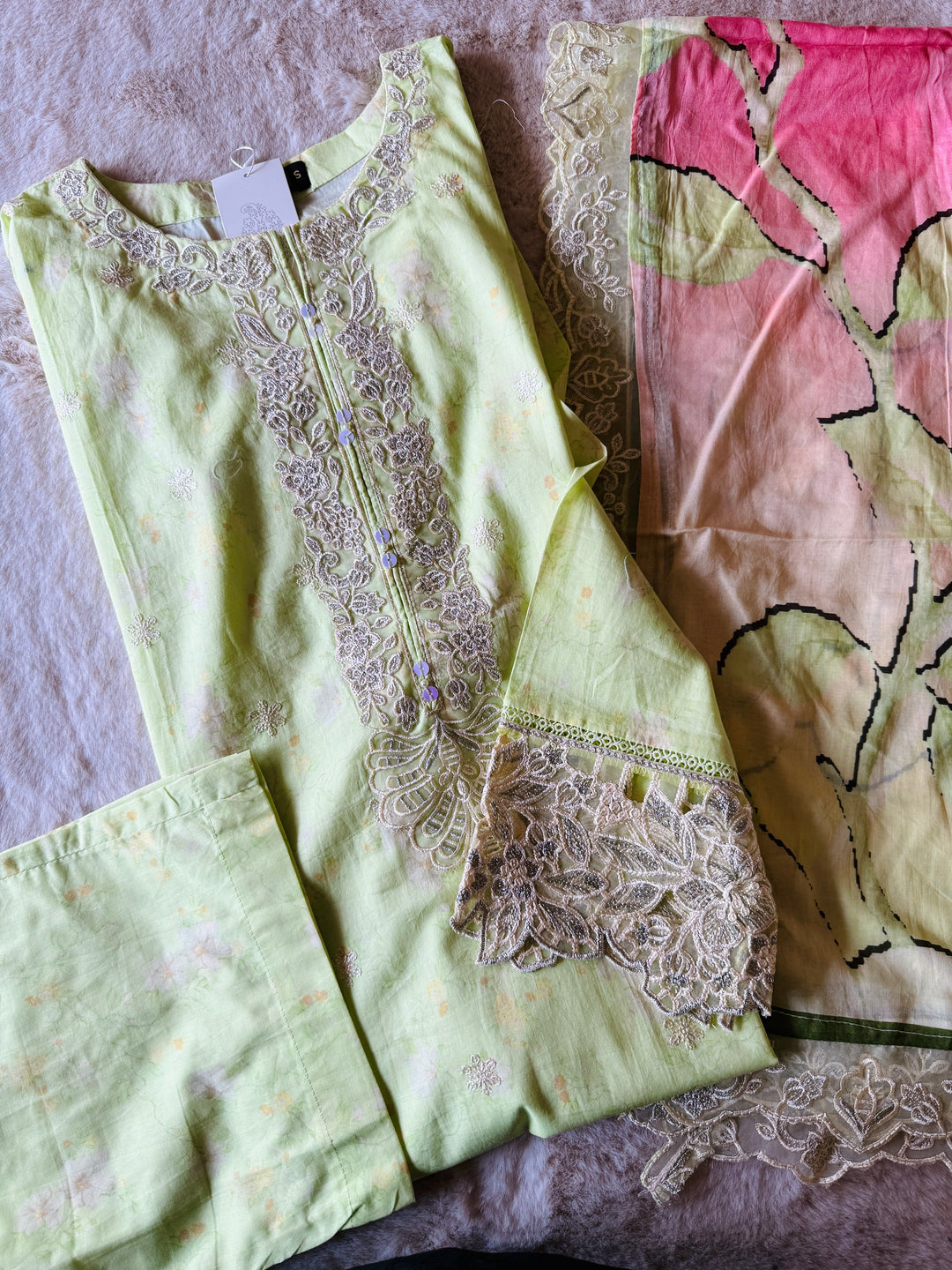 EMBROIDERED CASUAL WEAR LAWN 3-PC SUITS CWSF10