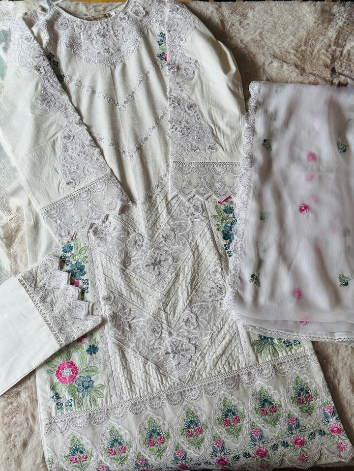 EMBROIDERED CASUAL WEAR LAWN 3-PC SUITS CWSF11