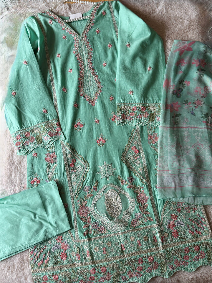 EMBROIDERED CASUAL WEAR LAWN 3-PC SUITS CWSF15