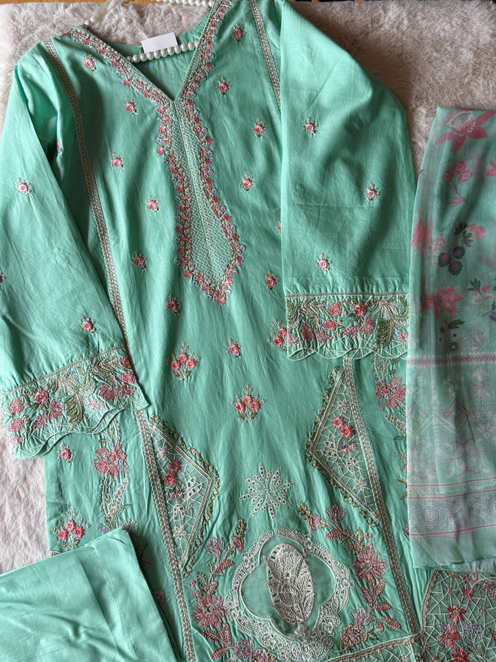 EMBROIDERED CASUAL WEAR LAWN 3-PC SUITS CWSF15