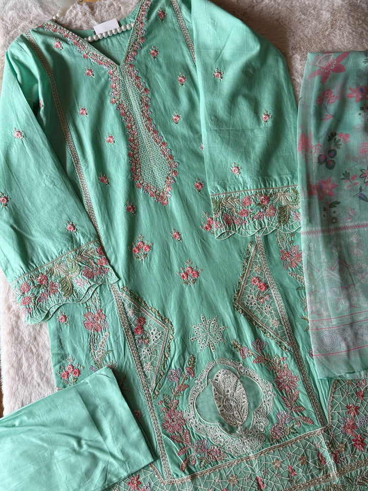 EMBROIDERED CASUAL WEAR LAWN 3-PC SUITS CWSF15