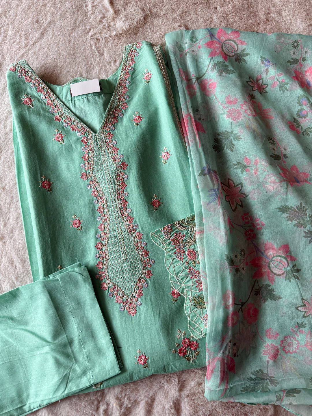 EMBROIDERED CASUAL WEAR LAWN 3-PC SUITS CWSF15