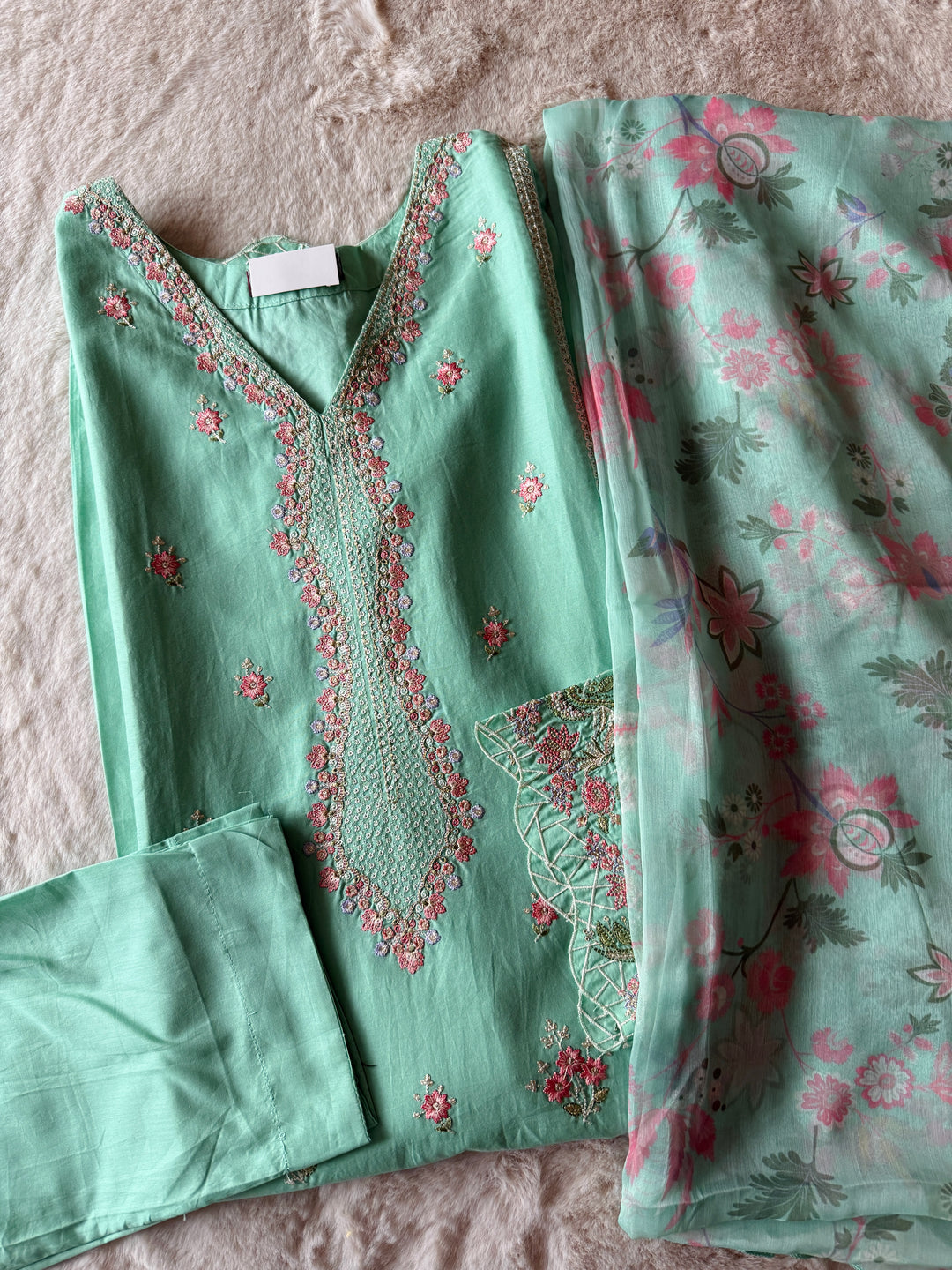 EMBROIDERED CASUAL WEAR LAWN 3-PC SUITS CWSF15