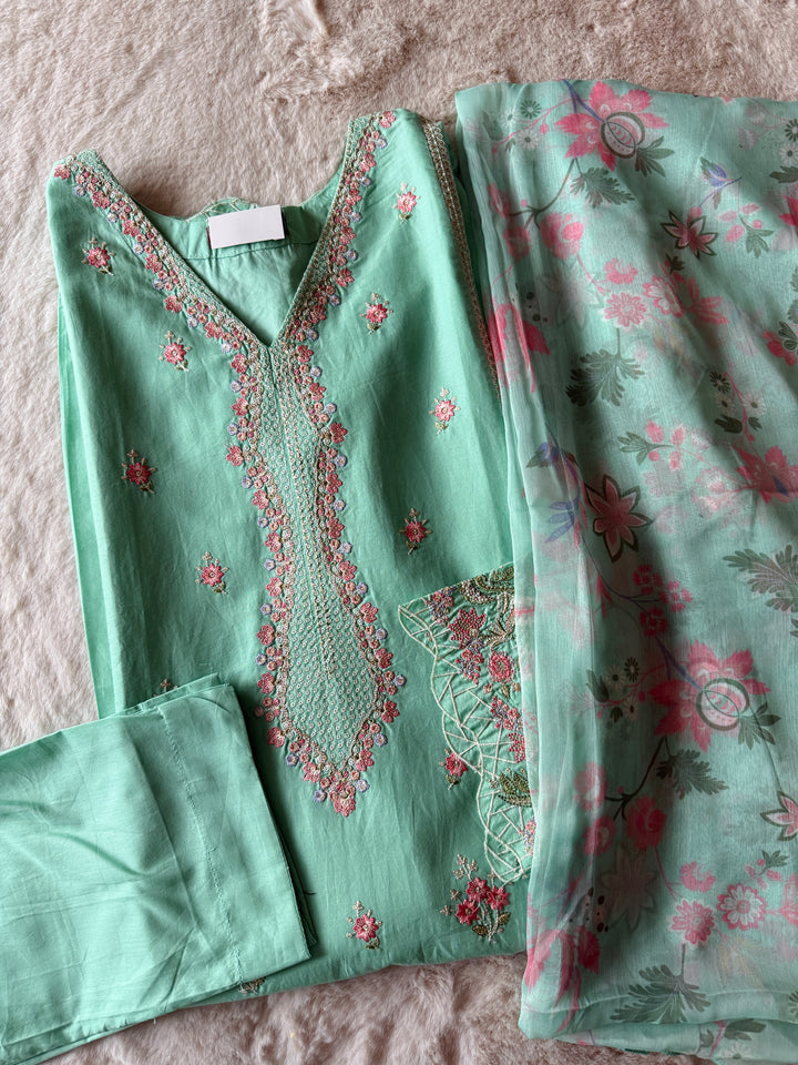 EMBROIDERED CASUAL WEAR LAWN 3-PC SUITS CWSF15