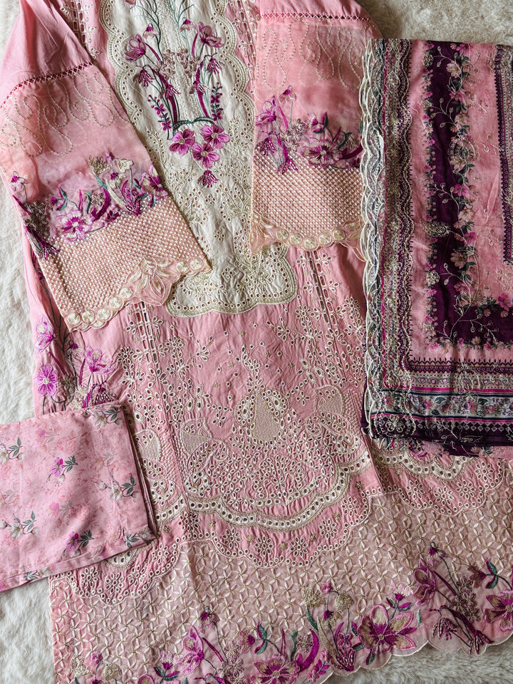 EMBROIDERED CASUAL WEAR LAWN 3-PC SUITS CWSF18