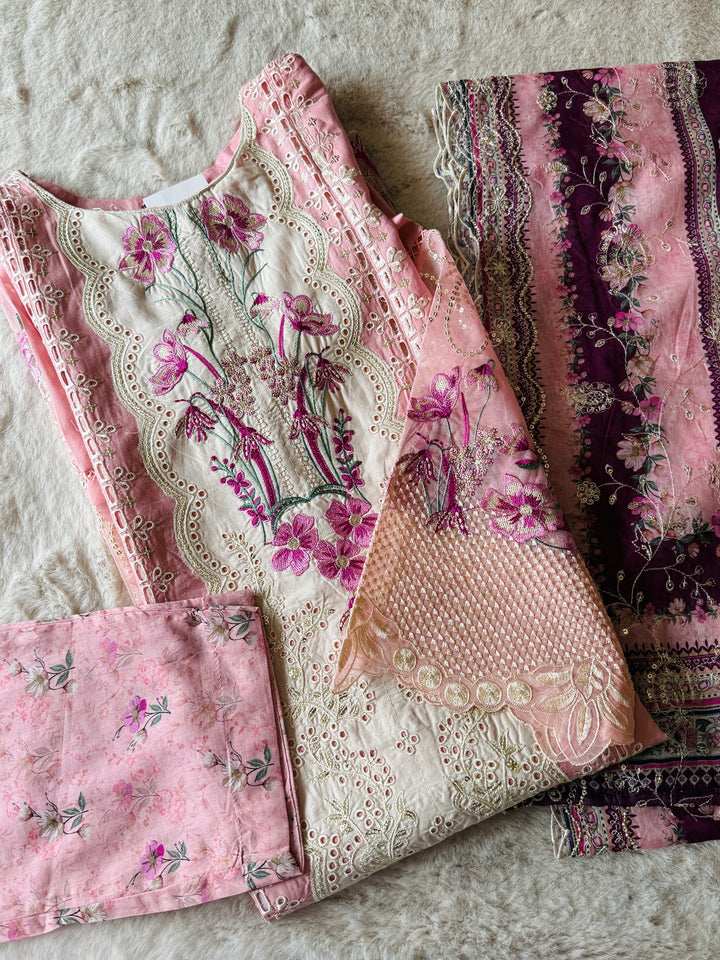 EMBROIDERED CASUAL WEAR LAWN 3-PC SUITS CWSF18