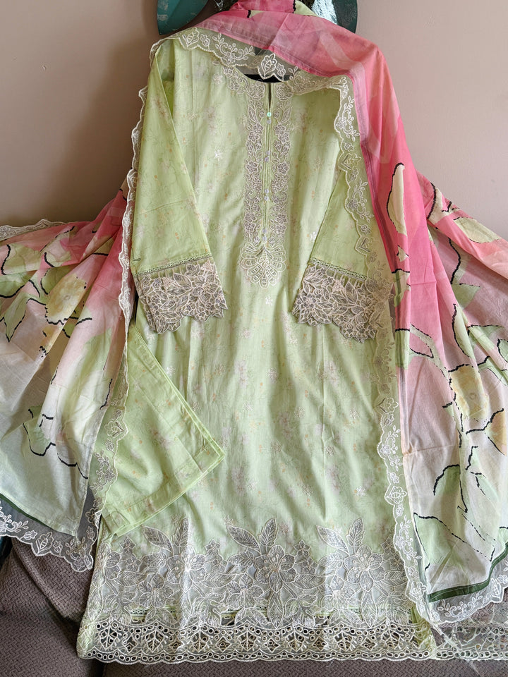 EMBROIDERED CASUAL WEAR LAWN 3-PC SUITS CWSF10
