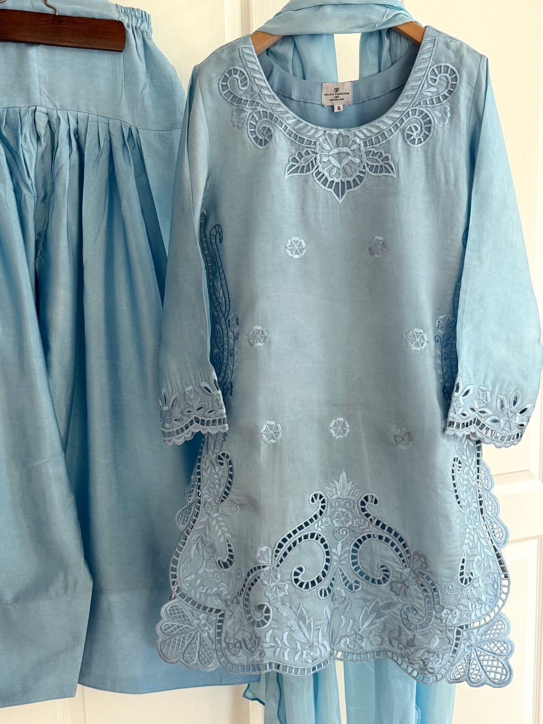 EMBROIDERED CUTWORK SHEESHA SILK FARSHI SHALWAR FRSH42