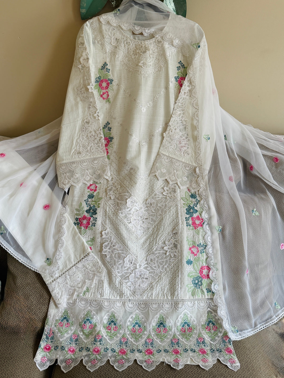 EMBROIDERED CASUAL WEAR LAWN 3-PC SUITS CWSF11