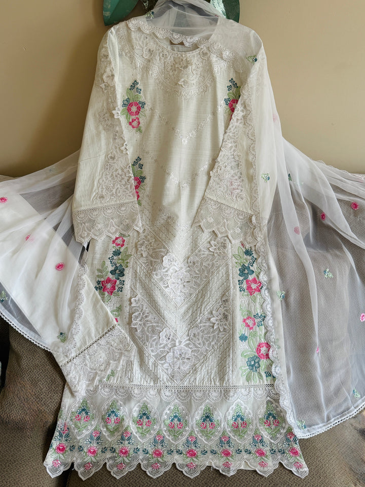 EMBROIDERED CASUAL WEAR LAWN 3-PC SUITS CWSF11