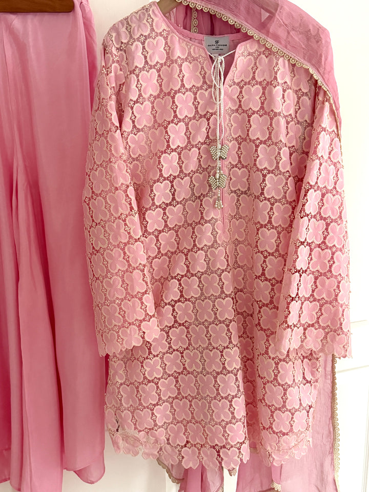 GRIP CROSHET SET WITH BOX PLEATED SILK PANTS GRSF02