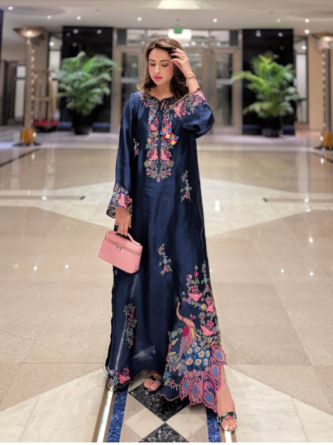 APPLIQUE EMBROIDERED SILK KAFTAN SFKF45