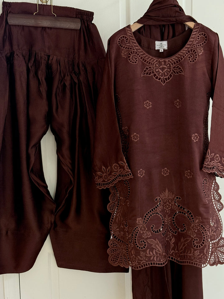 EMBROIDERED CUTWORK SHEESHA SILK FARSHI SHALWAR FRSH40