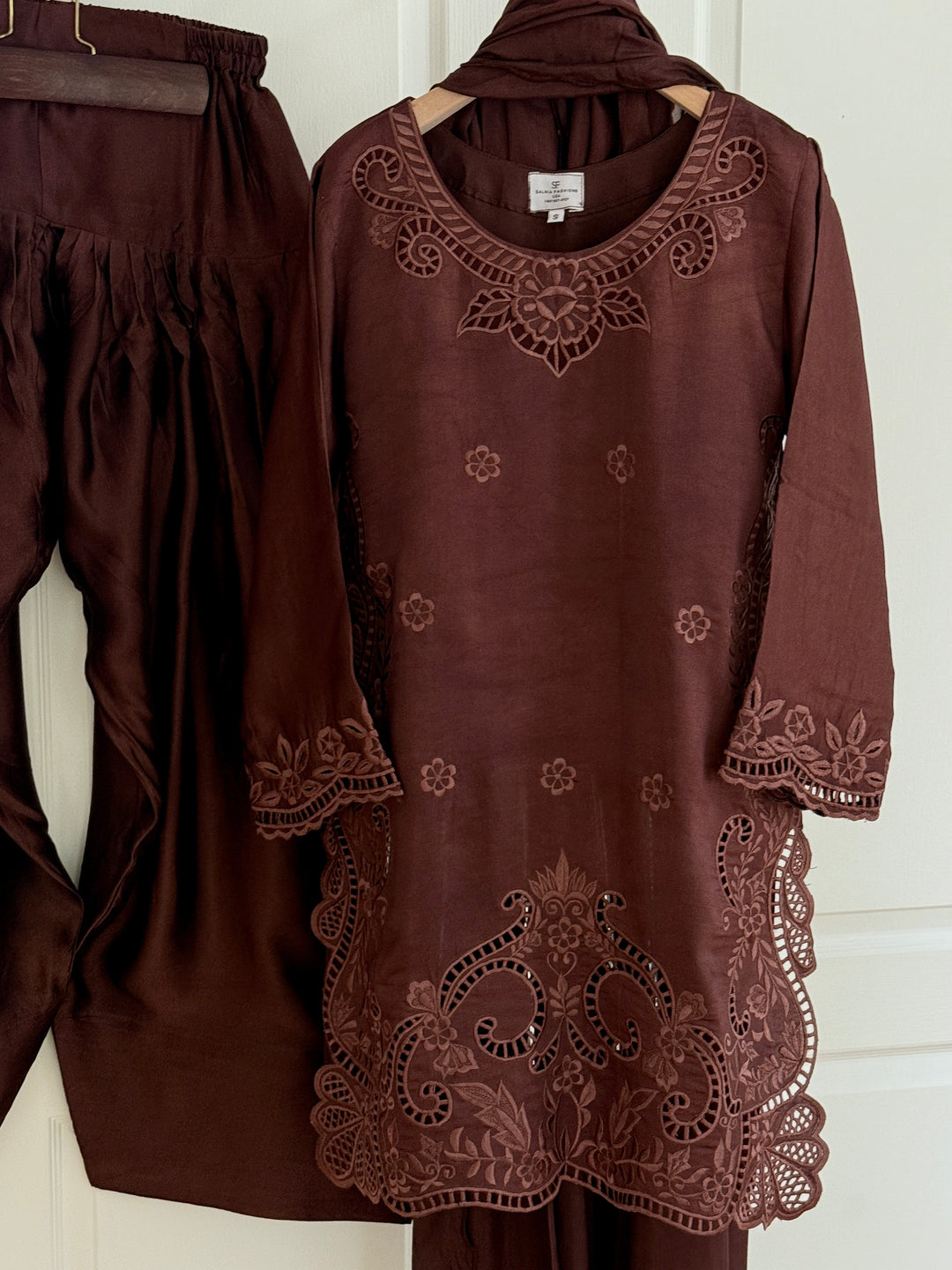 EMBROIDERED CUTWORK SHEESHA SILK FARSHI SHALWAR FRSH40