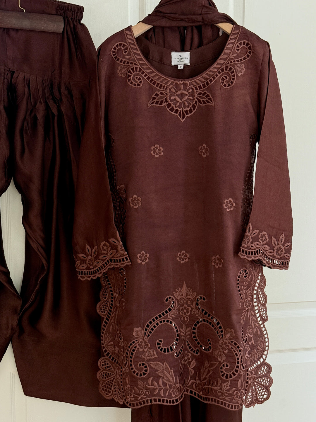 EMBROIDERED CUTWORK SHEESHA SILK FARSHI SHALWAR FRSH40