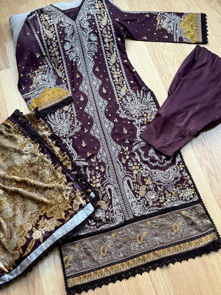 EMBROIDERED LINEN SUIT WITH PALACHI DUPATTA PLSF04