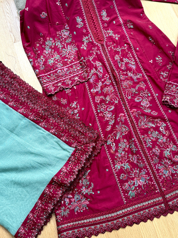 HUSSAIN REHAR LUXURY LAWN COLLECTION 2025 MAHOGANY
