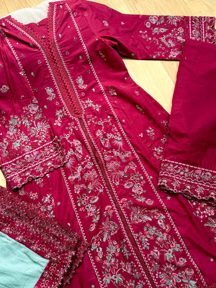 HUSSAIN REHAR LUXURY LAWN COLLECTION 2025 MAHOGANY
