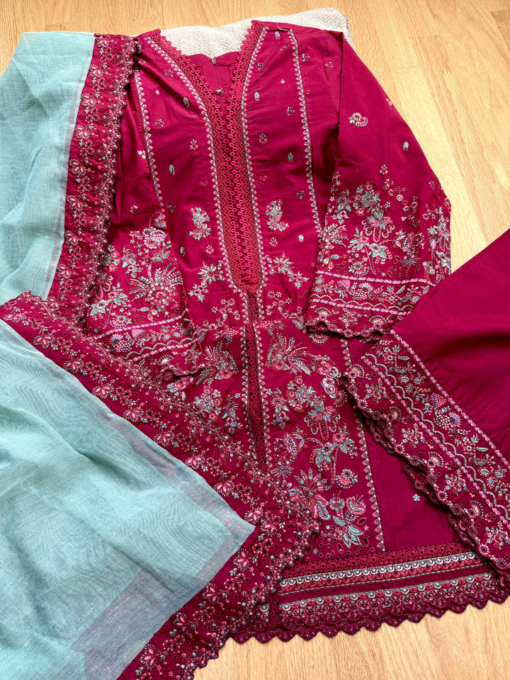 HUSSAIN REHAR LUXURY LAWN COLLECTION 2025 MAHOGANY