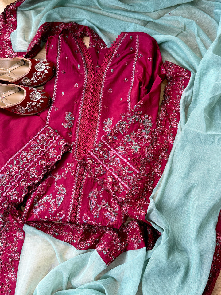 HUSSAIN REHAR LUXURY LAWN COLLECTION 2025 MAHOGANY