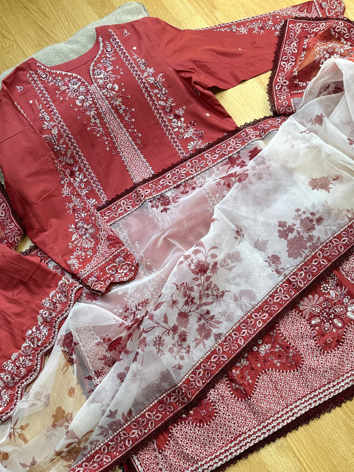 HUSSAIN REHAR LUXURY LAWN COLLECTION 2025 FLARE