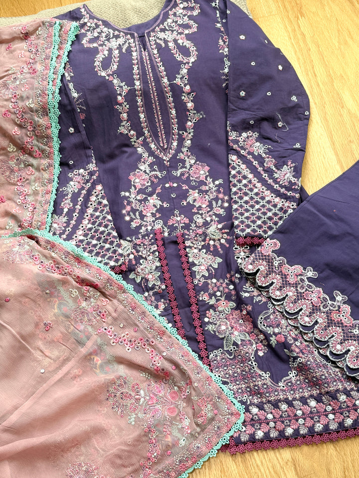 HUSSAIN REHAR LUXURY LAWN COLLECTION 2025 IRRIS