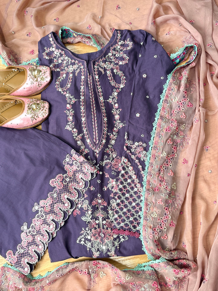 HUSSAIN REHAR LUXURY LAWN COLLECTION 2025 IRRIS