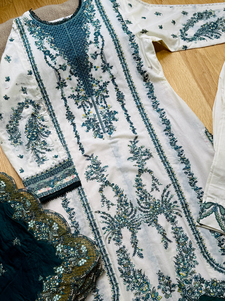 HUSSAIN REHAR LUXURY LAWN COLLECTION 2025 VEIL