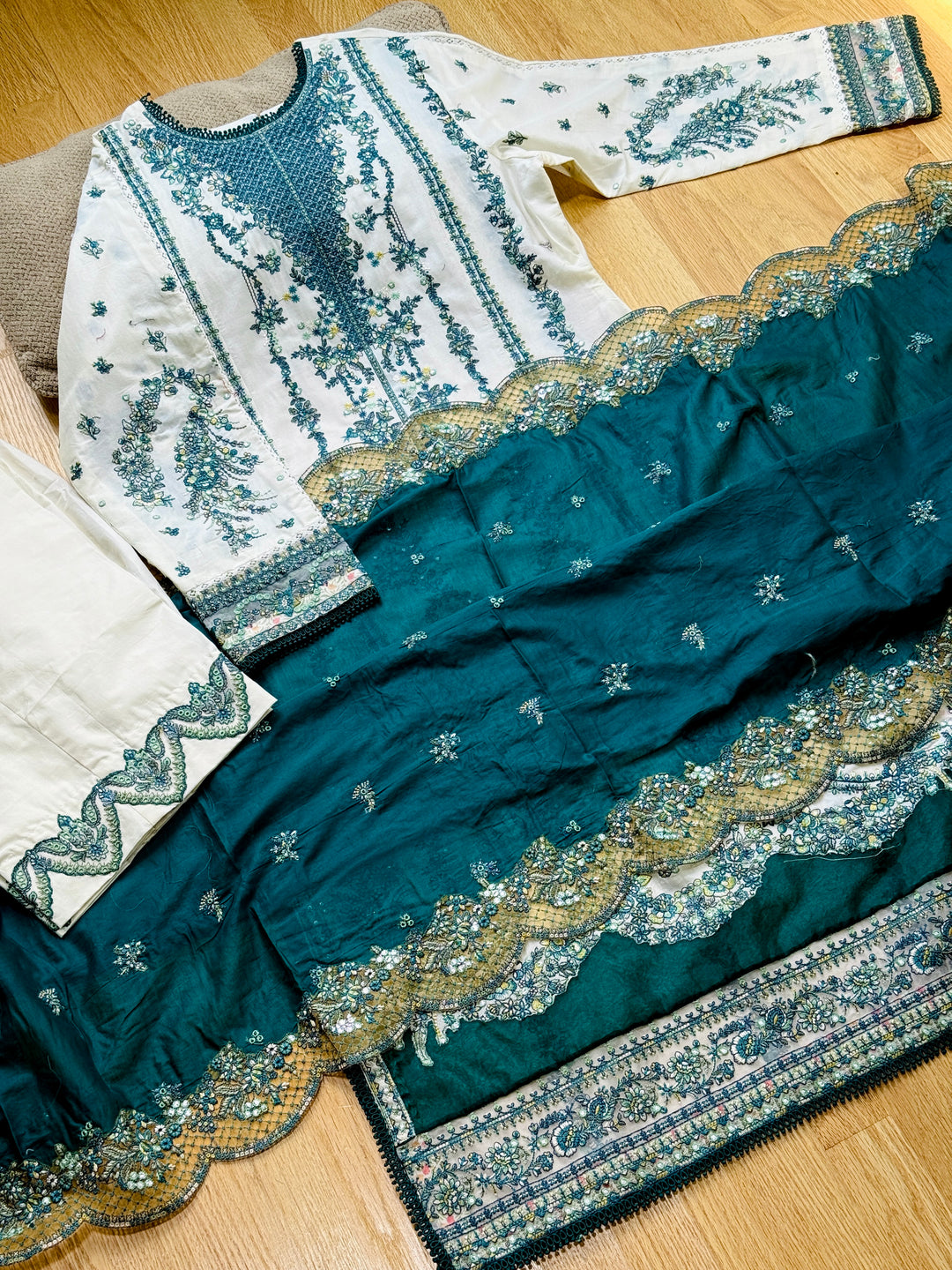 HUSSAIN REHAR LUXURY LAWN COLLECTION 2025 VEIL