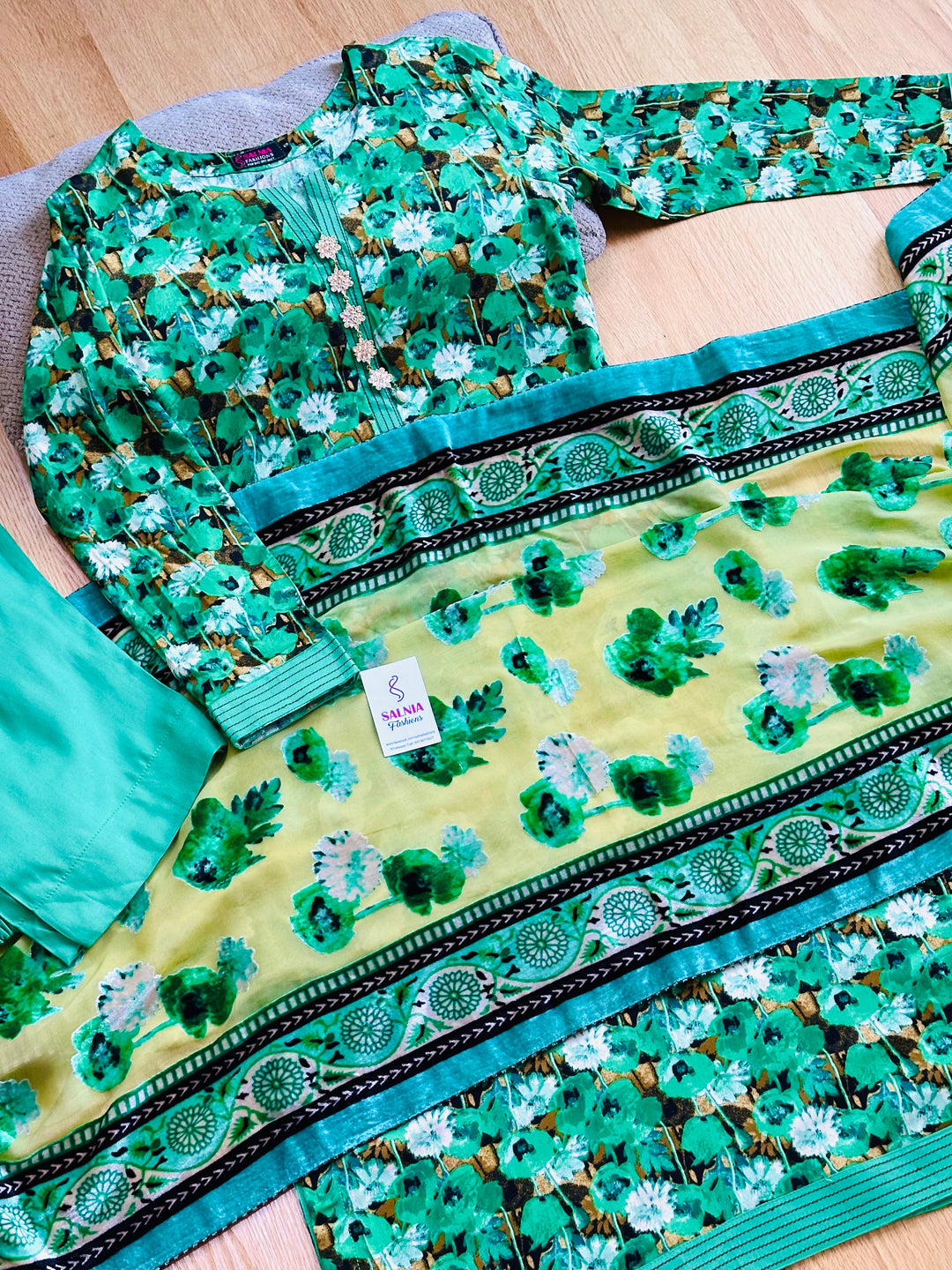 EMBROIDEREDLINEN SUIT WITH PALACHI DUPATTA PLSF11