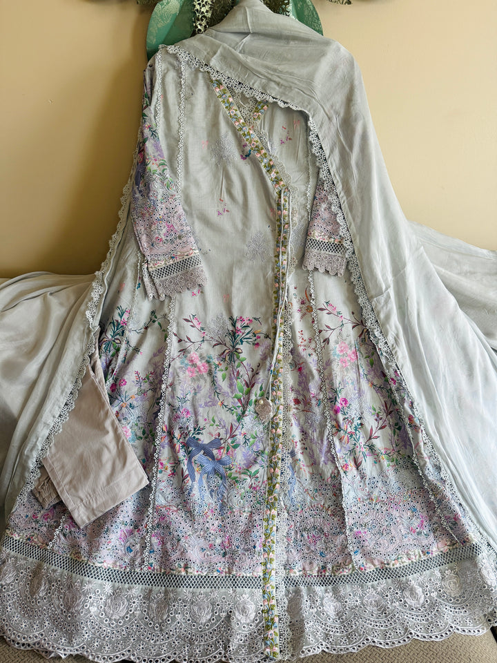 ANSAB JAHANGIR CHIKAN EDIT VIVIENNE
