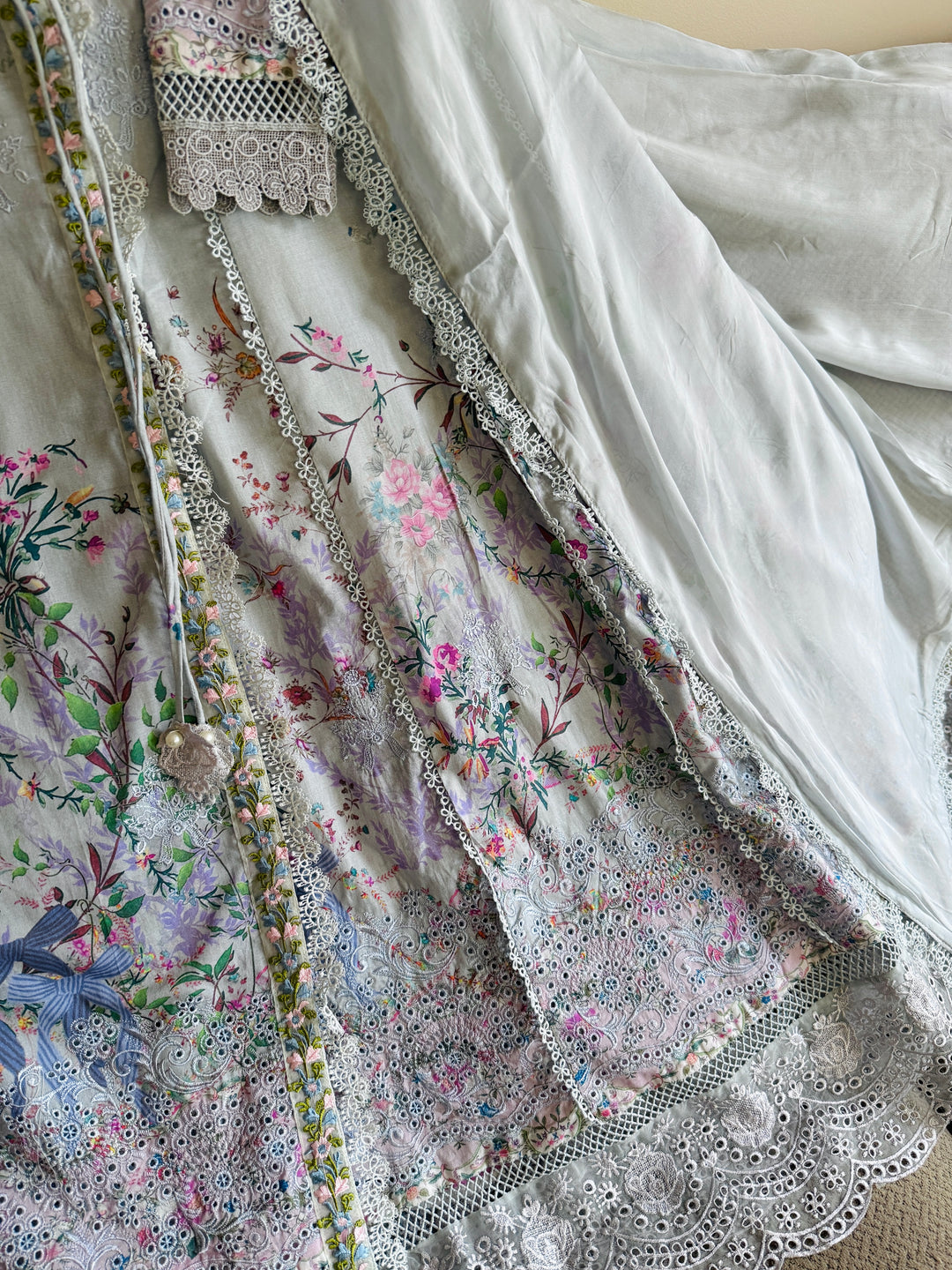 ANSAB JAHANGIR CHIKAN EDIT VIVIENNE