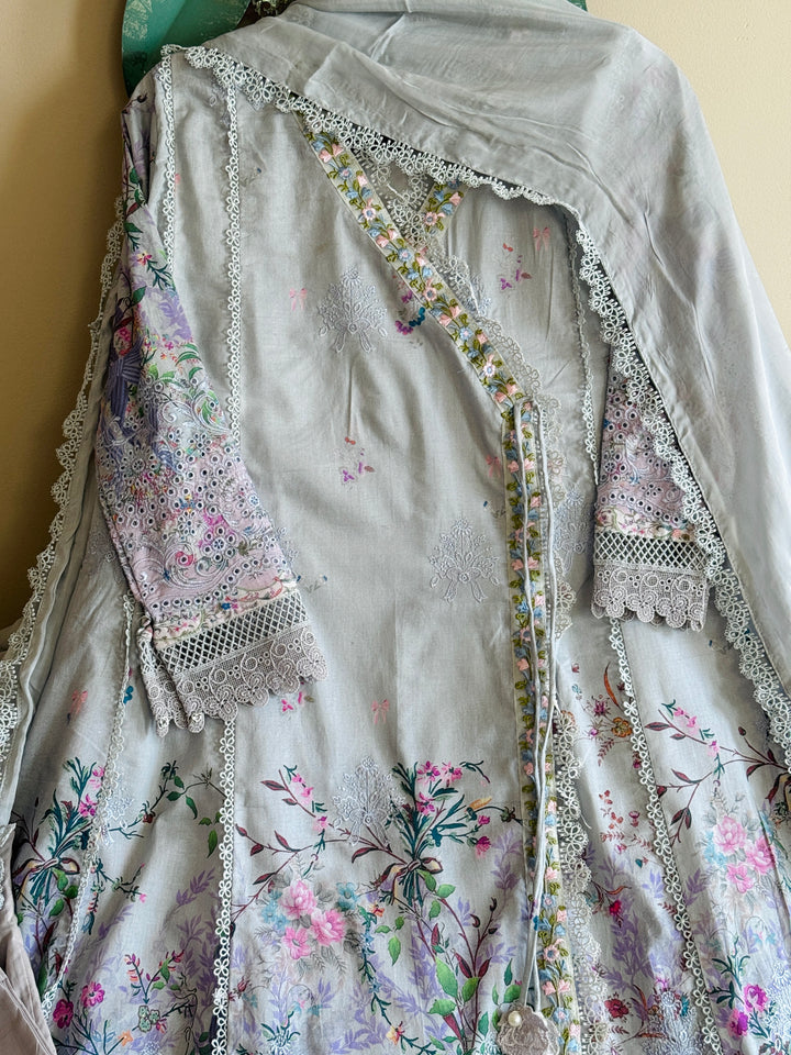 ANSAB JAHANGIR CHIKAN EDIT VIVIENNE