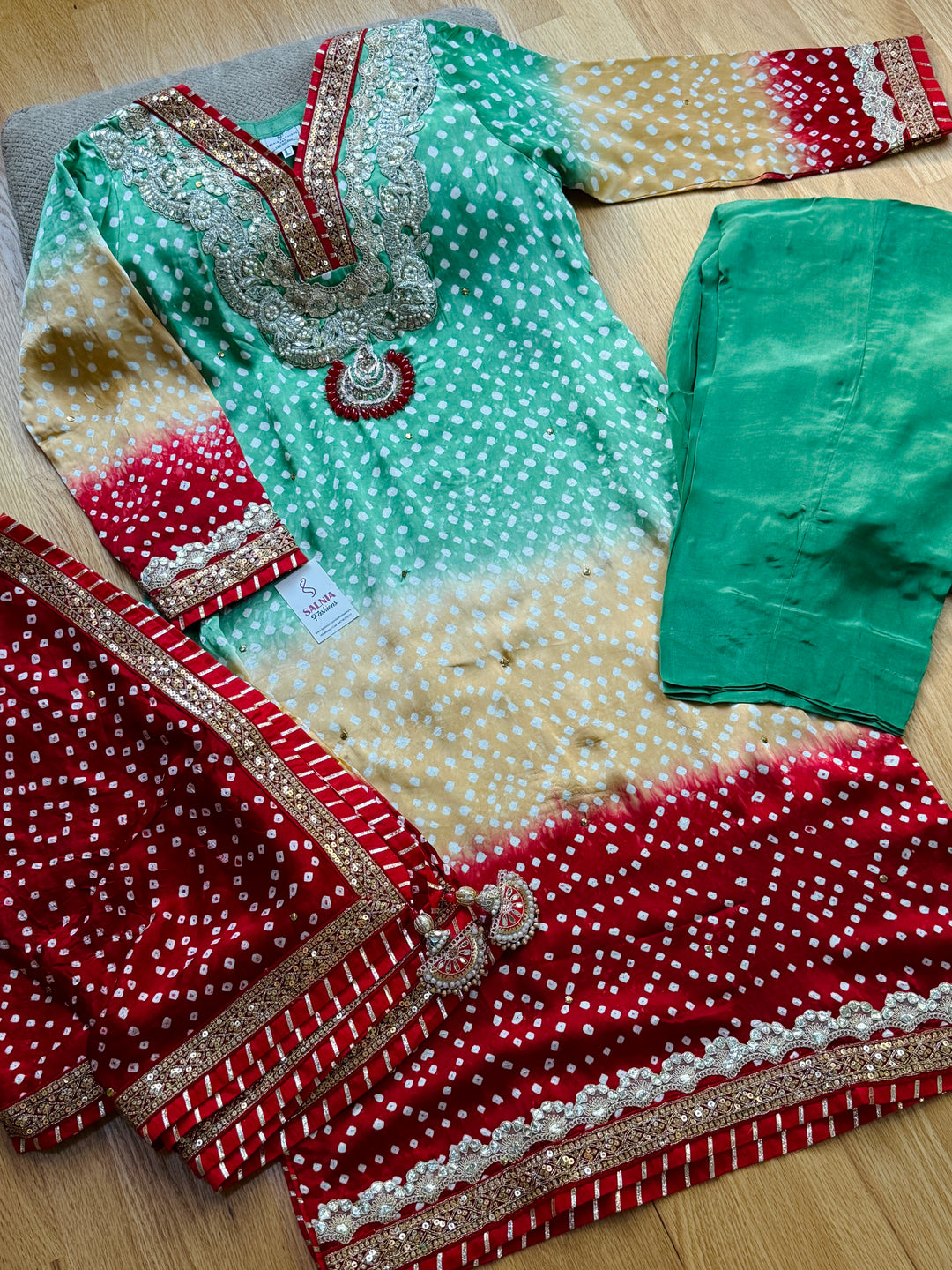 PURE SILK CHUNRI SUIT(CUSTOM SERIES) SFCH02