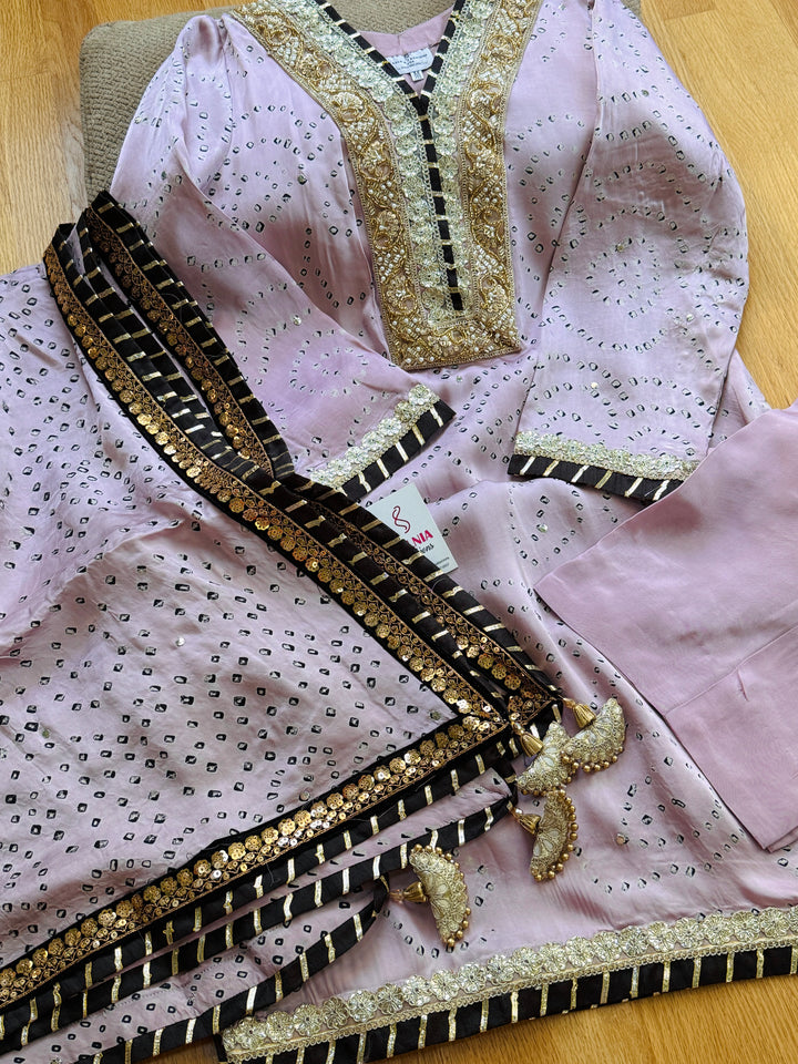 PURE SILK CHUNRI SUIT(CUSTOM SERIES) SFCH06