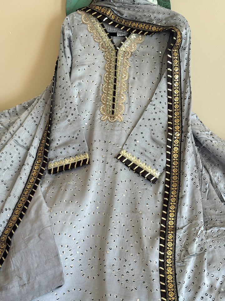 PURE SILK CHUNRI SUIT(CUSTOM SERIES) SFCH08