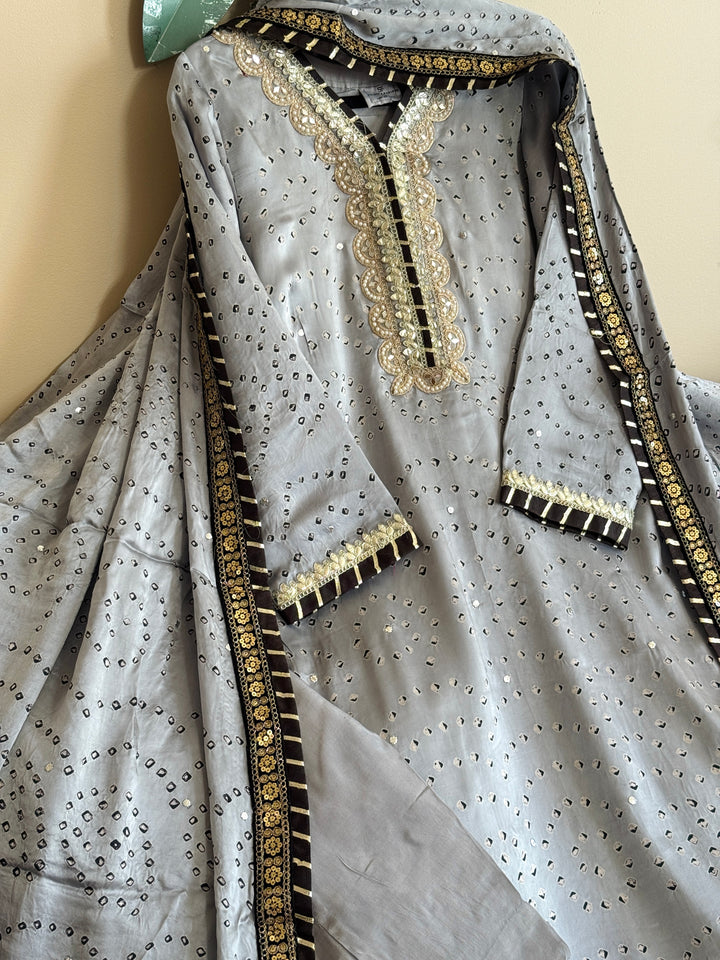 PURE SILK CHUNRI SUIT(CUSTOM SERIES) SFCH08