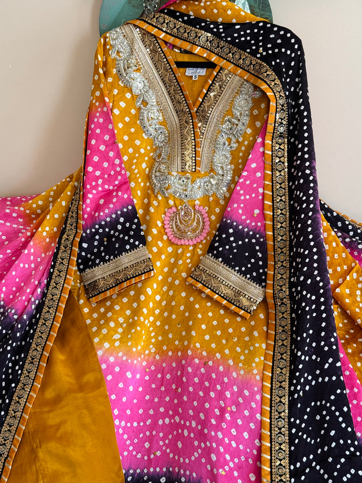 PURE SILK CHUNRI SUIT(CUSTOM SERIES) SFCH05