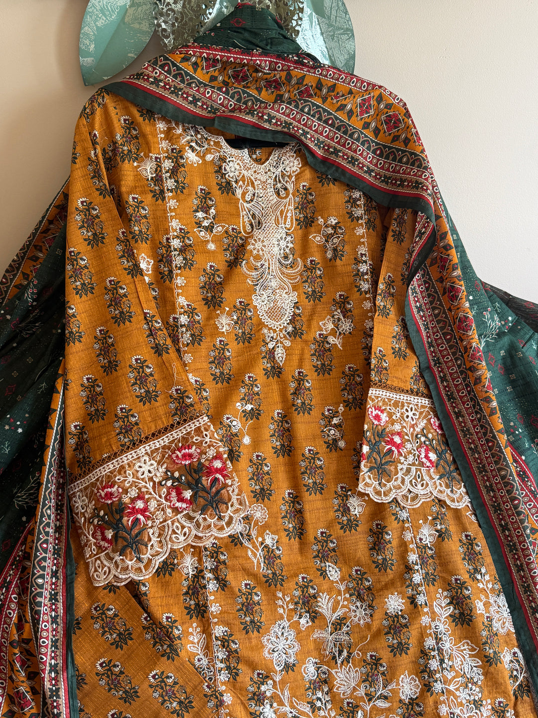 EMBROIDERED CASUAL WEAR LAWN 3-PC SUITS CWSF20