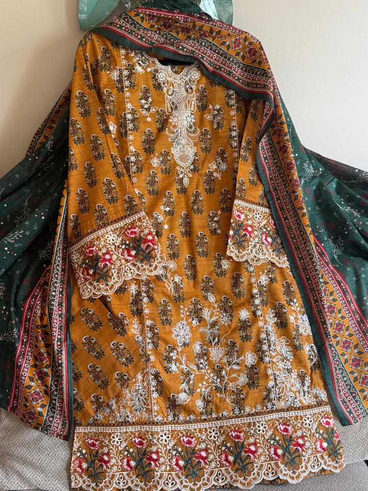 EMBROIDERED CASUAL WEAR LAWN 3-PC SUITS CWSF20