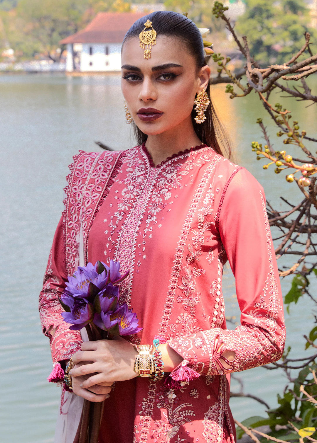 HUSSAIN REHAR LUXURY LAWN COLLECTION 2025 FLARE