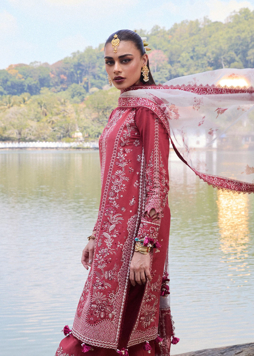 HUSSAIN REHAR LUXURY LAWN COLLECTION 2025 FLARE