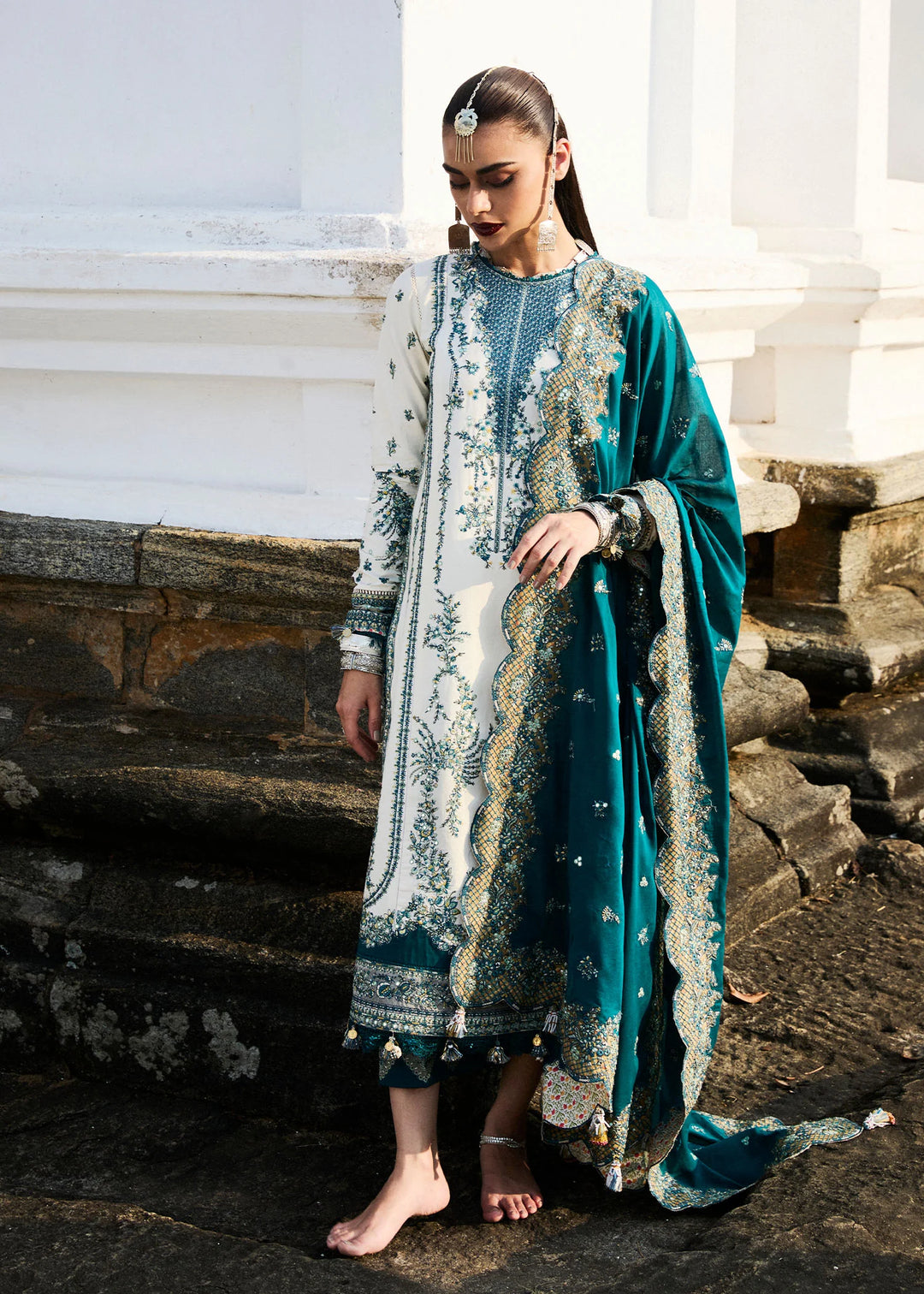 HUSSAIN REHAR LUXURY LAWN COLLECTION 2025 VEIL