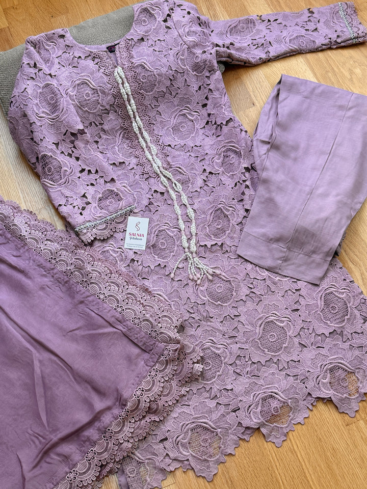 CUTWORK EMBROIDERED SUIT SCST18