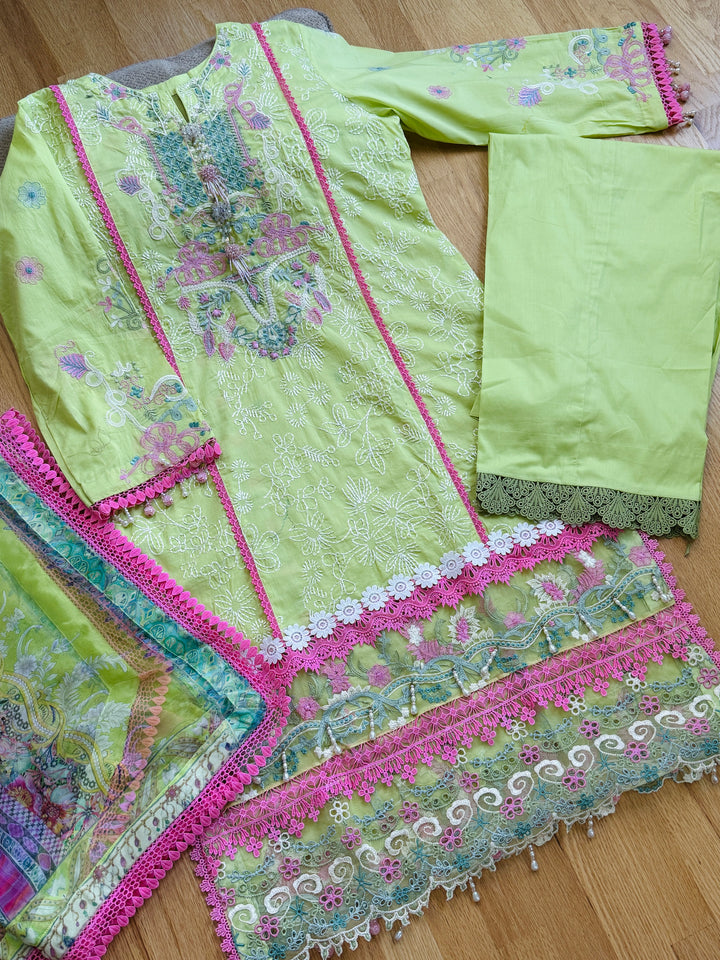 ANSAB JAHANGIR ZOHA LUXURY LAWN LOTUS POD